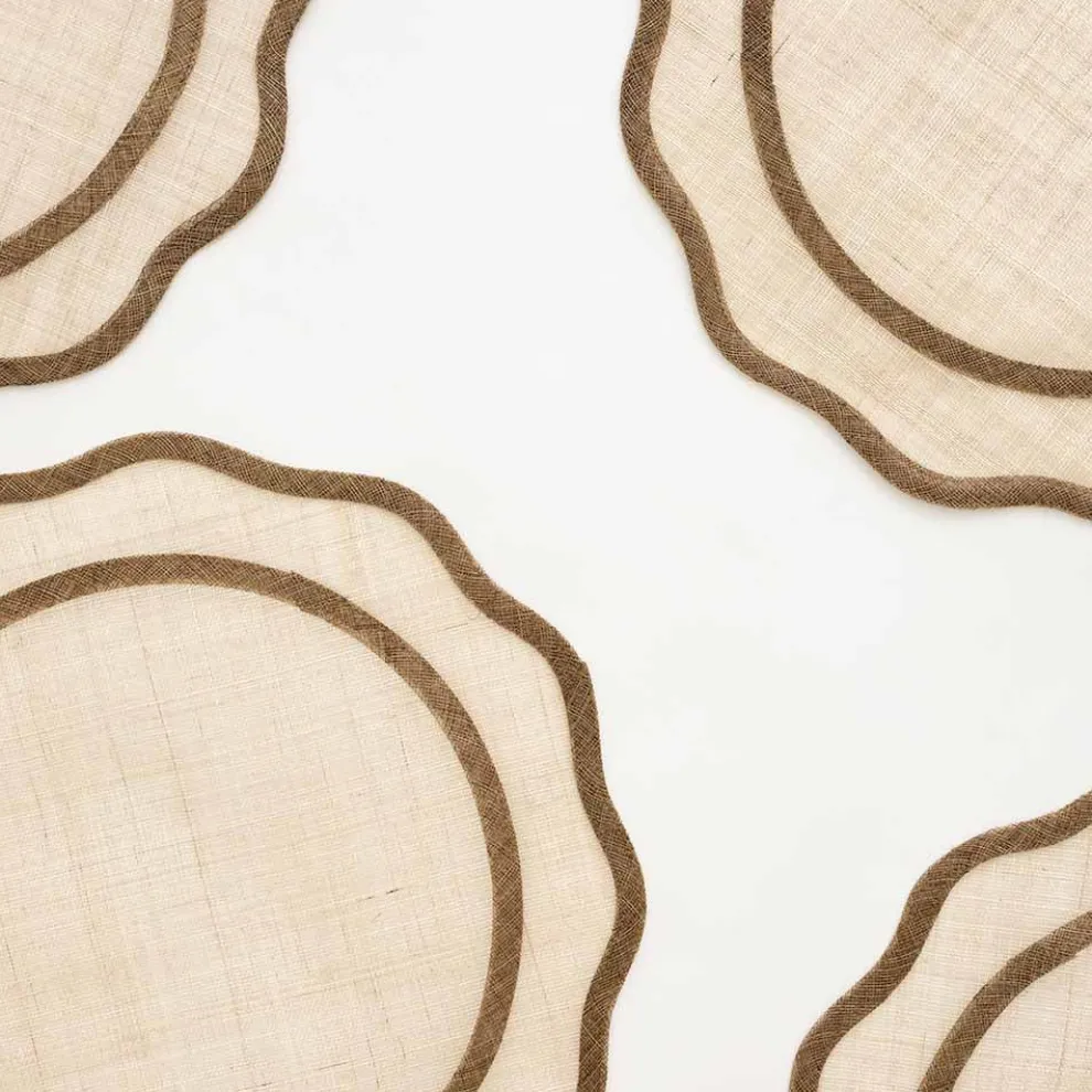 Brown Scalloped Rice Paper Placemats