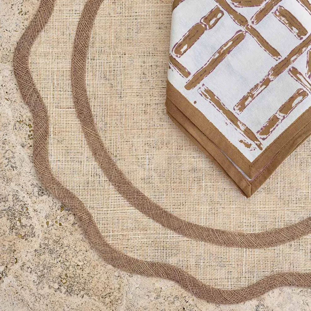 Brown Scalloped Rice Paper Placemats