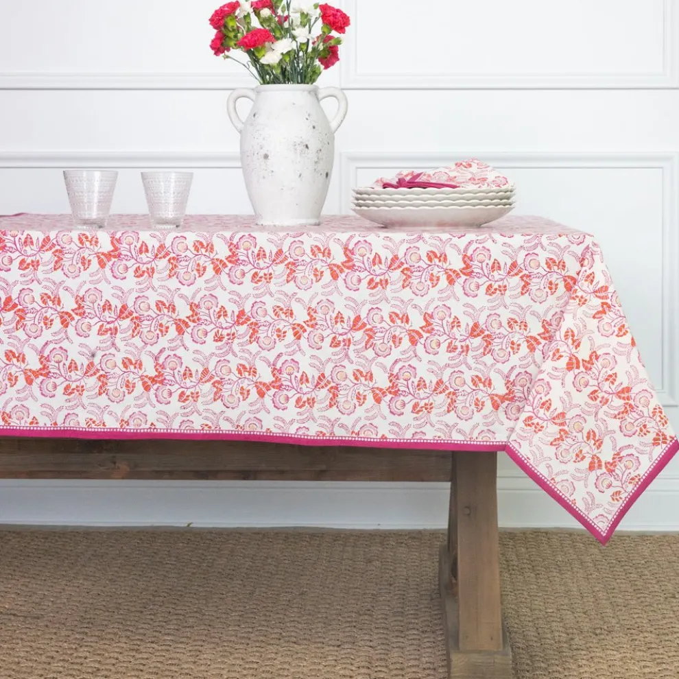 Gardenia Vine Berry Tablecloth