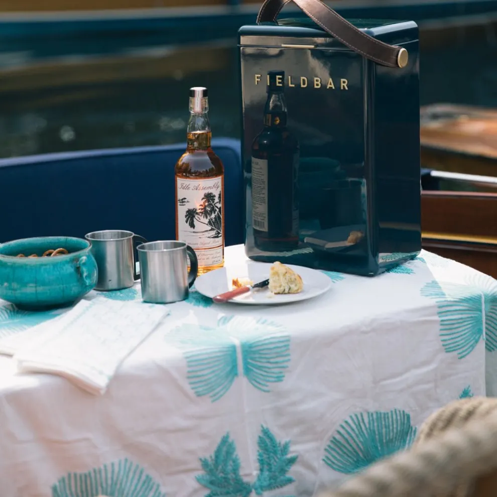 India Hicks Home Embroidered Twin Palms Palladian Blue Tablecloth