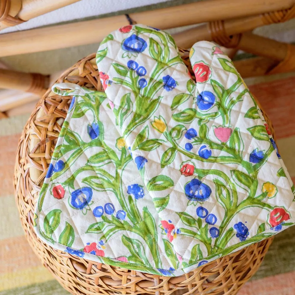 Emma Oven Mitt Set