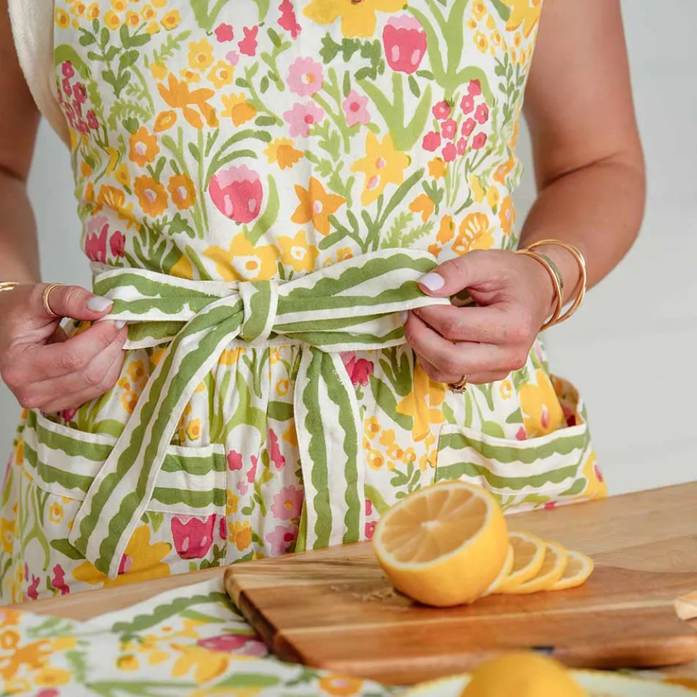 70s Flower Apron