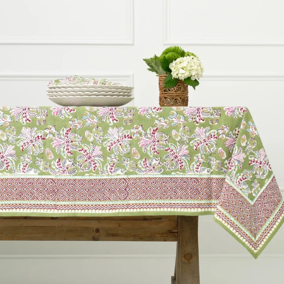 Grecian Palm Fern & Magenta Tablecloth