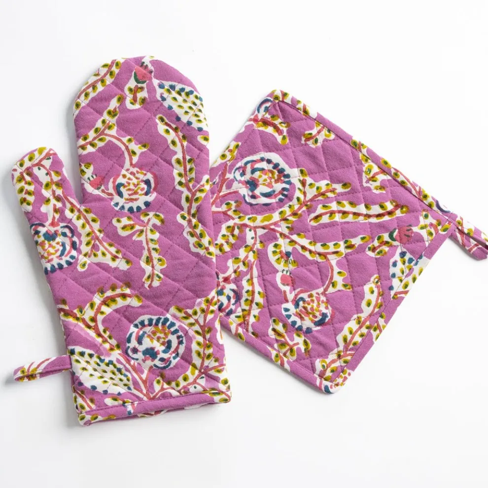 Climbing Dahlia Lilac Oven Mitt Set