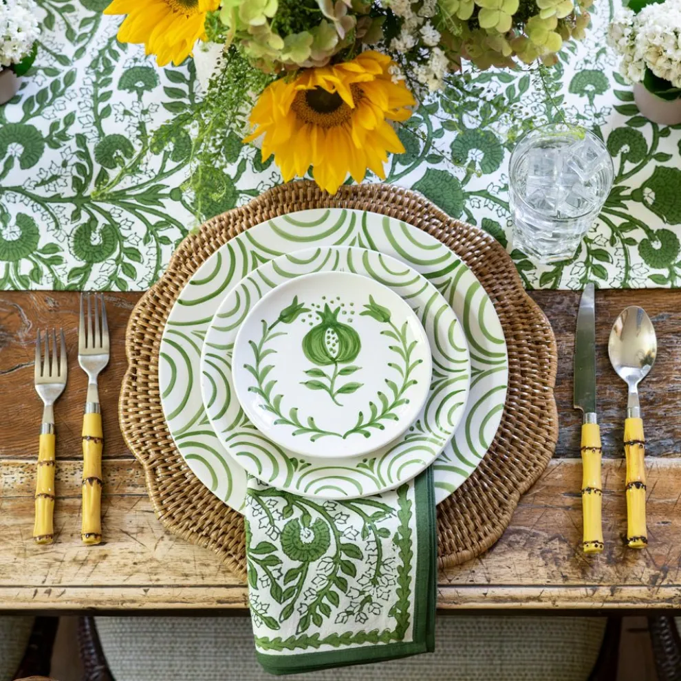 Pomegranate Crest Green Dinner Plate | Set of 2