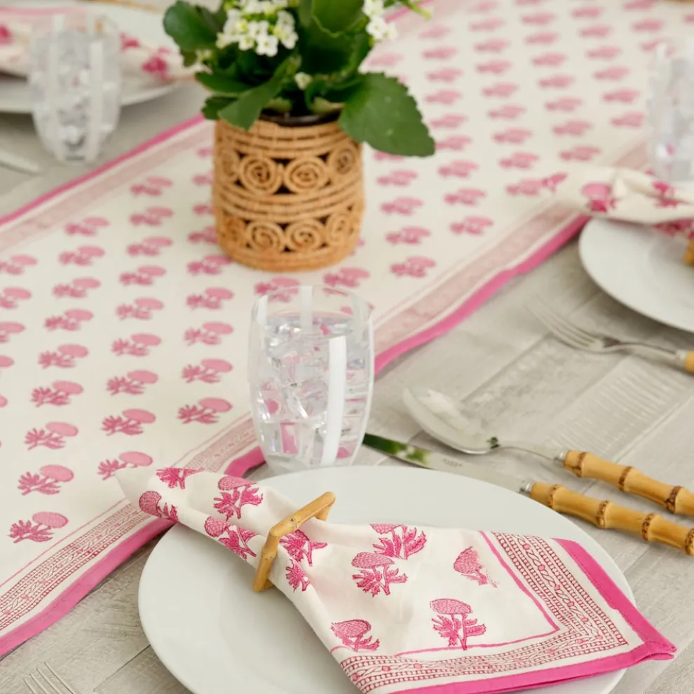 Rosè Table Runner