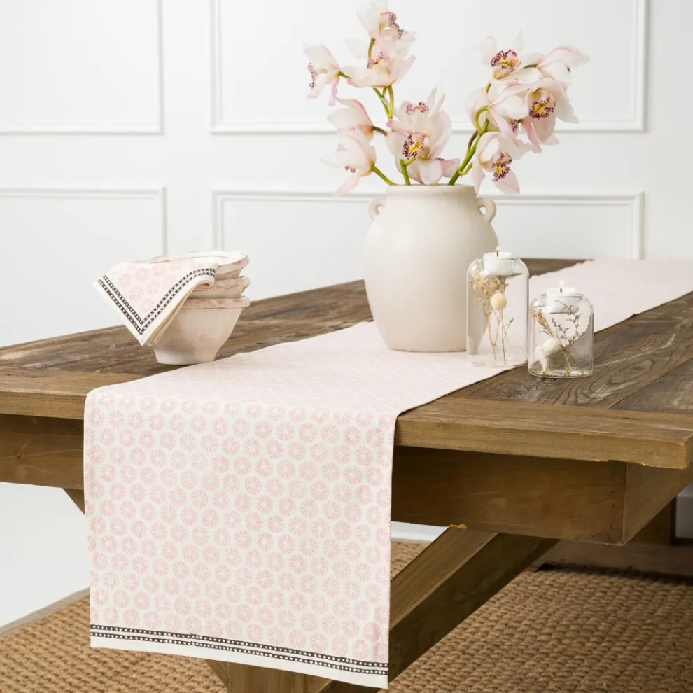 India Hicks Home Mini Sea Biscuit Blush Table Runner