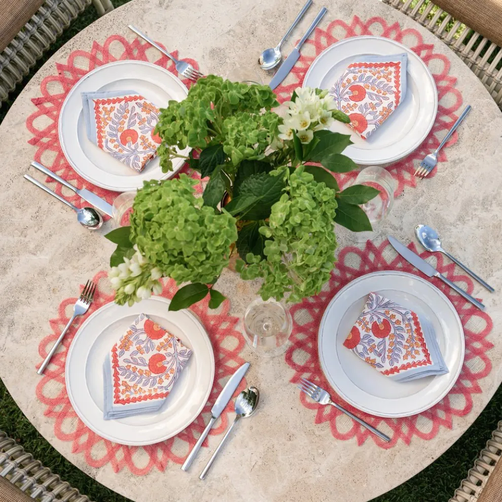 Red Bordered Round Woven Easy Care Placemats